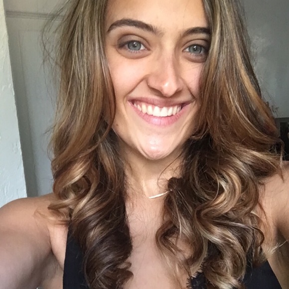 Profile Picture of Erika Mayo (@erika_mayo) on Poshmark