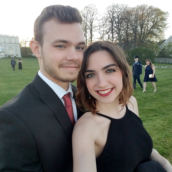 Profile Picture of Sarah Gould (@gould_sarah) on Poshmark