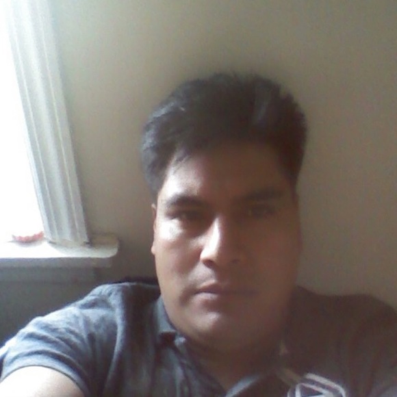 Profile Picture of Felix Aparicio morales (@felixaparici466) on Poshmark
