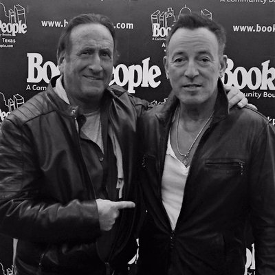 Profile Picture of Jeff Lewin (@JSL121212) on Twitter