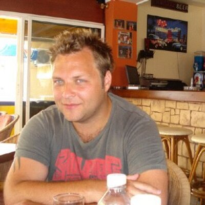 Profile Picture of Kim Wake (@legza77) on Twitter