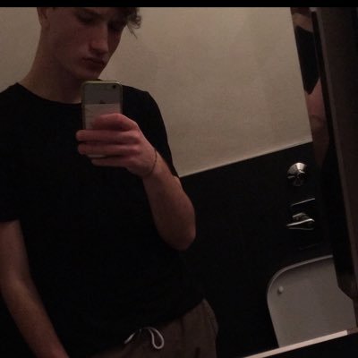 Profile Picture of Nicholas Izzo (@nicholasizzo3) on Twitter