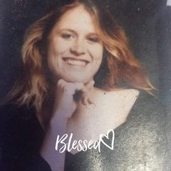 Profile Picture of laurarumery (@laurarumery) on Tiktok