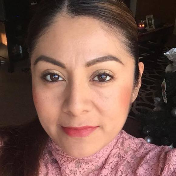 Profile Picture of Luz Avila (@luzlopezvargas) on Poshmark