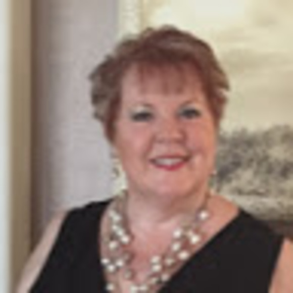 Profile Picture of Susan Chappellet (@susanchappellet) on Poshmark