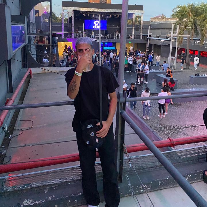 Profile Picture of cris.nicolas (@cris.nicolas) on Tiktok