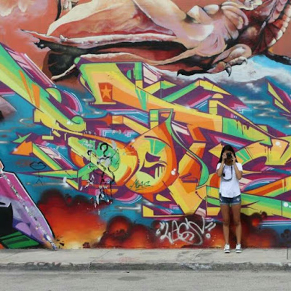 Profile Picture of Gemma Bellio (@bffank) on Poshmark