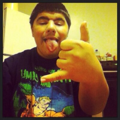 Johnny Carbone - Twitter Profile Picture of Johnny Carbone (@AwesomeBonesQ) on Twitter