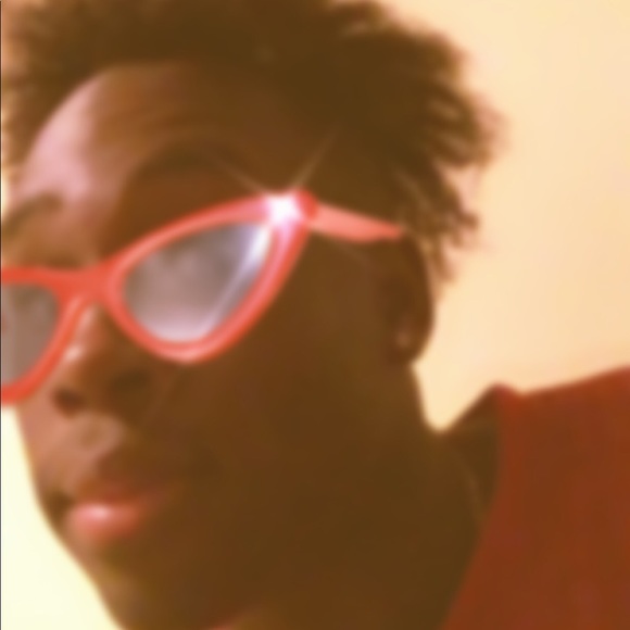 Profile Picture of Victor Gabriel (@victornevercare) on Poshmark