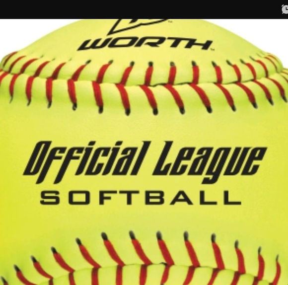 Profile Picture of Luke Anderson (@lukeanderson) on Poshmark