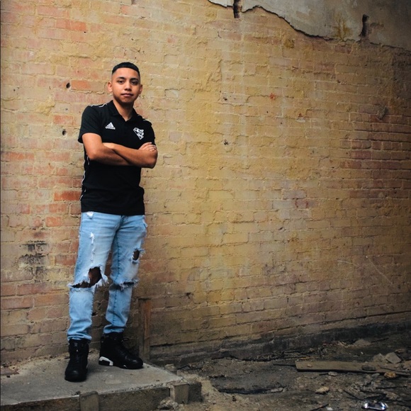 Profile Picture of Osiel Lopez (@osiellopez1) on Poshmark