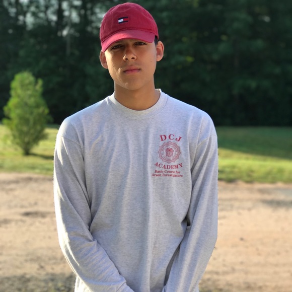 Profile Picture of Humberto Cuadrado (@chupitner) on Poshmark