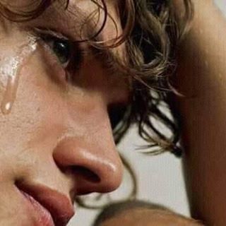 Profile Picture of Hussein Sheikh (Whizy poi) (@wizzcade.ibnushiikh.3) on Facebook