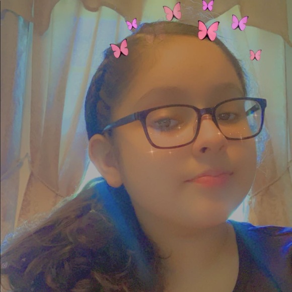 Profile Picture of Vidalis Ramirez (@vidalis13) on Poshmark