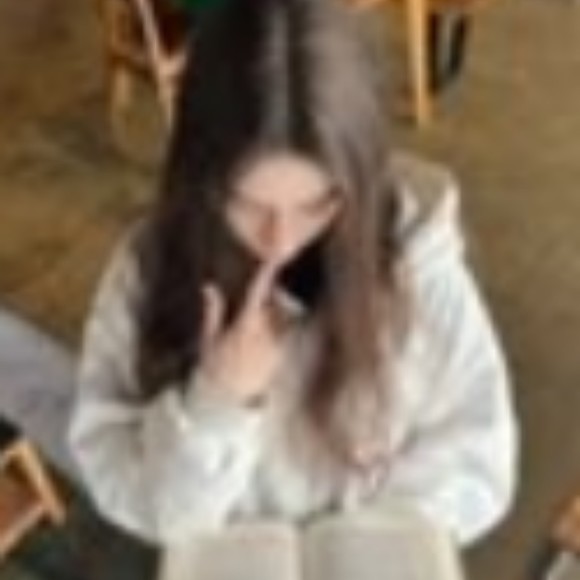 Profile Picture of Claretta William (@vclaretta) on Poshmark