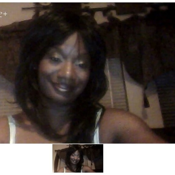 Profile Picture of Meia Meia (@meia_meia) on Poshmark