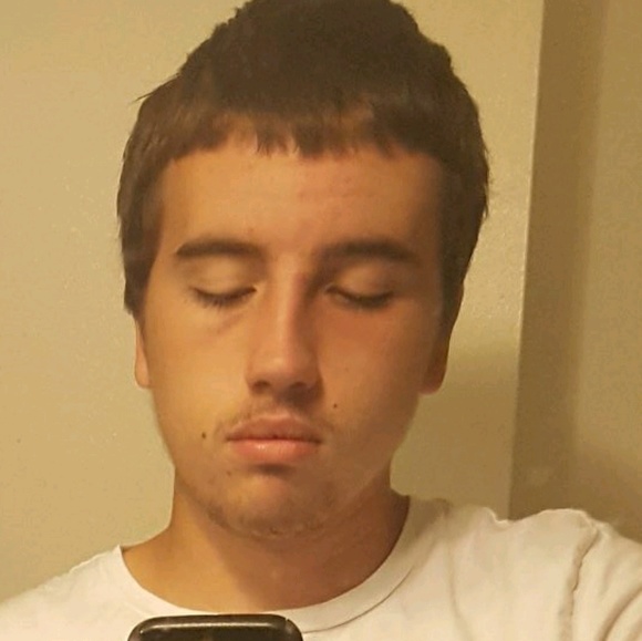 Profile Picture of Zack Murray (@jiixus) on Poshmark