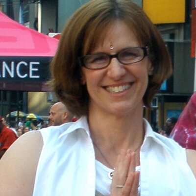 Profile Picture of Jeannette Howard (@JeannetteHow) on Twitter