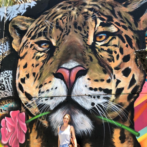 Profile Picture of Meg Deviaene (@mdev504) on Poshmark