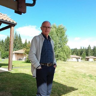 Profile Picture of Hélène Richard Berron (@helenerichard.berron) on Facebook