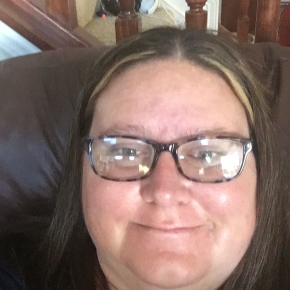 Profile Picture of Martha Groenewoud (@mgroenewoud) on Poshmark
