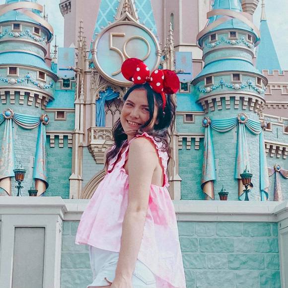 Emily Caiozzo - Poshmark Profile Picture of Emily Caiozzo (@ec3010) on Poshmark