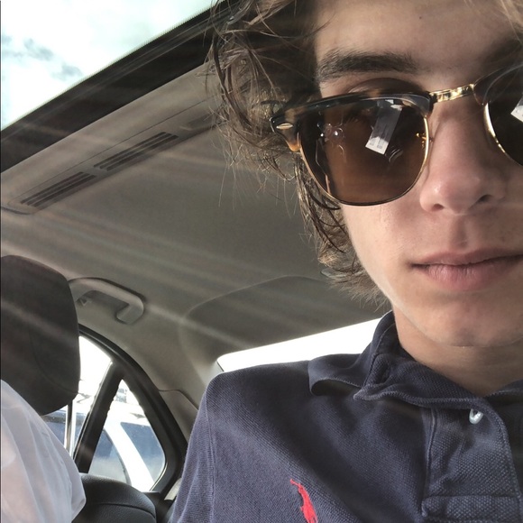 Profile Picture of Jonah Coleman (@jonahcoleman) on Poshmark