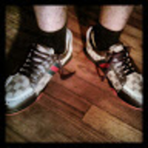 Profile Picture of Corey Mouton (@__co) on Poshmark