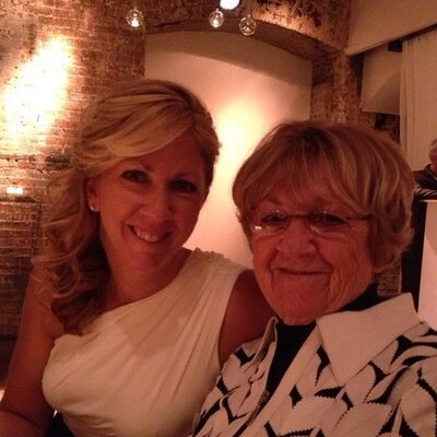 Profile Picture of Mandy Stryker (@Mlowe1971) on Twitter