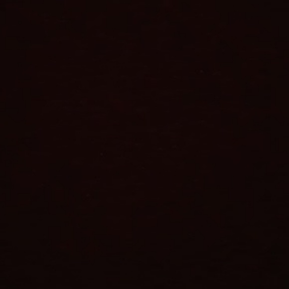 Profile Picture of Amanda Lahart (@amandalahart) on Poshmark