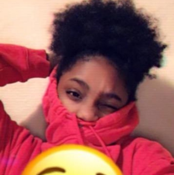 Profile Picture of Amia Clark (@miagottfamouss) on Poshmark