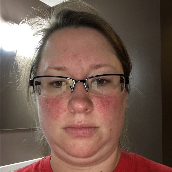 Ashley Klinkosh - Poshmark Profile Picture of Ashley Klinkosh (@aklinko) on Poshmark