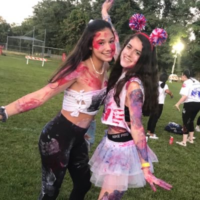 Profile Picture of Catherine Lawrence (@catlaw14) on Twitter