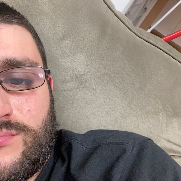 Profile Picture of Michael Altman (@altman813) on Poshmark