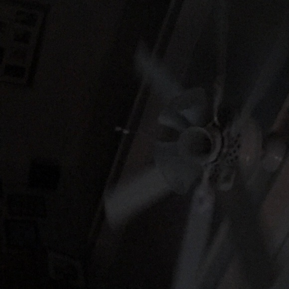 Profile Picture of Shelley Warnett (@skyway6) on Poshmark