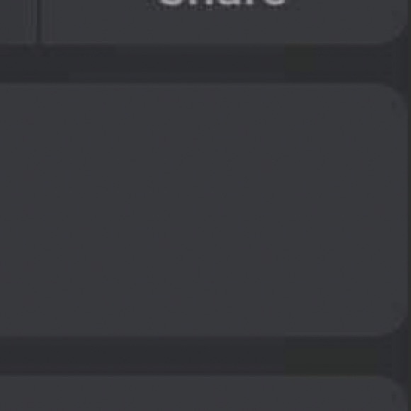 Profile Picture of Lucianne Maxwell (@luciannemaxwell) on Poshmark