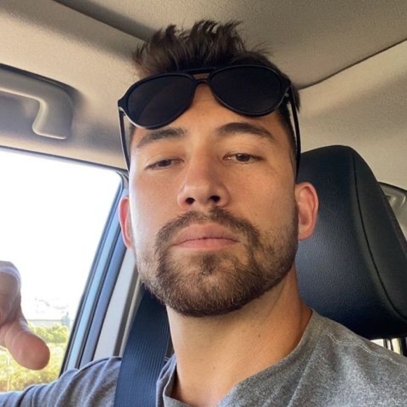 Profile Picture of Jonathan Wavrin (@wavrinj) on Poshmark