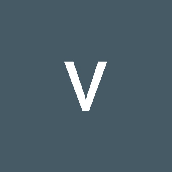 Profile Picture of Veronica Valenzuela (@vvalenzuela325) on Poshmark