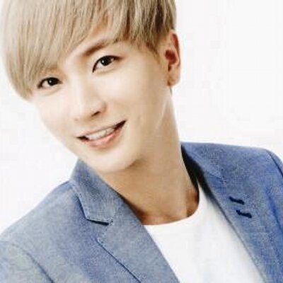 Profile Picture of Lee Teuk (@jung_jungsoo) on Twitter