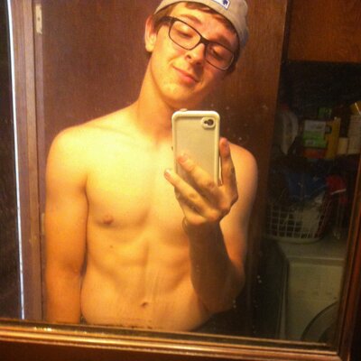 Profile Picture of Joseph Cresswell (@iagainst51) on Twitter