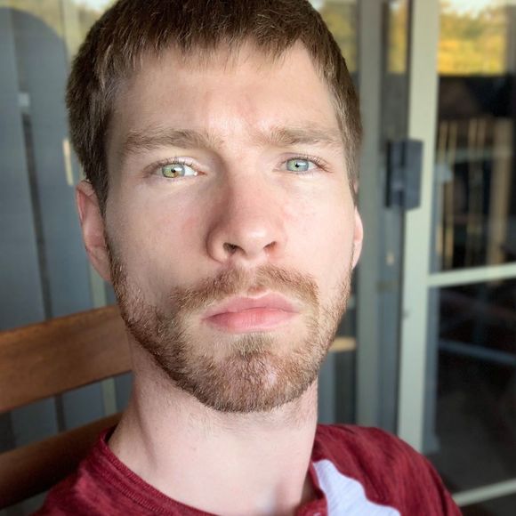 Profile Picture of Andrew Johnson (@amjohnnson) on Poshmark