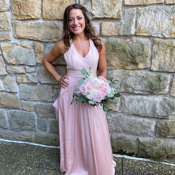 Profile Picture of Shanna Franceschelli (@scf22) on Poshmark