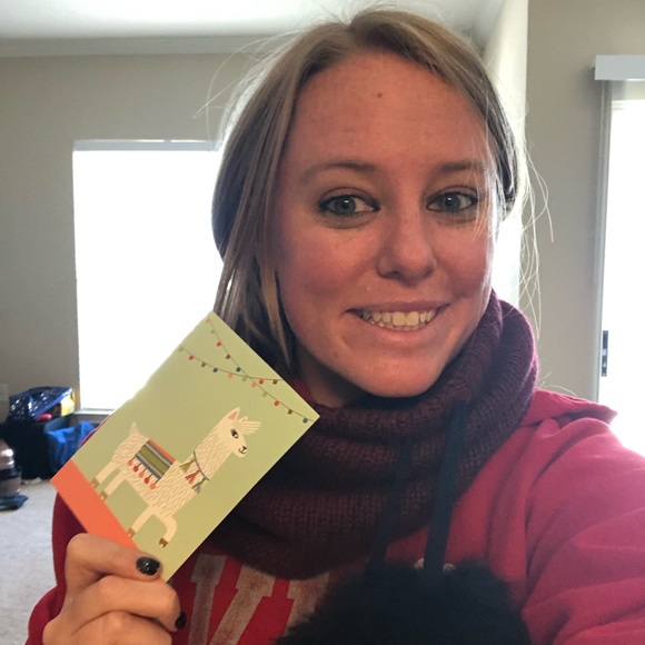 Profile Picture of Becki Hauenstein (@beckaboo44) on Poshmark