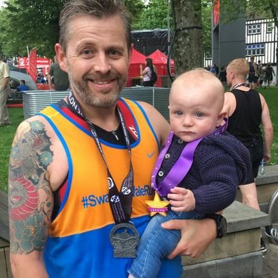 Profile Picture of Ian Lloyd (@monkeyjack40) on Twitter