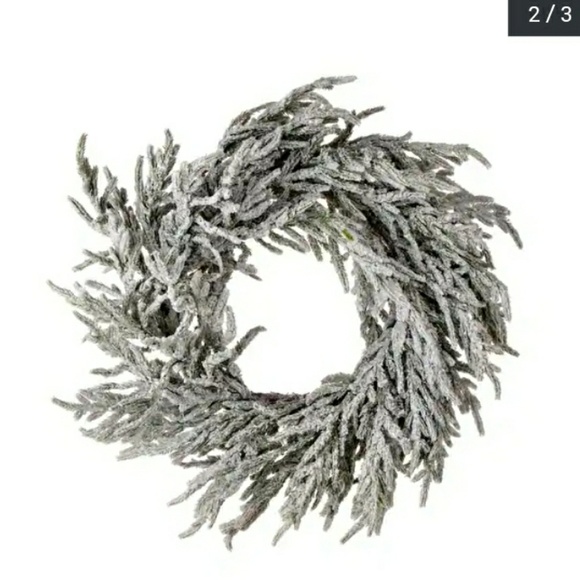 Profile Picture of C Bates (@char1215) on Poshmark