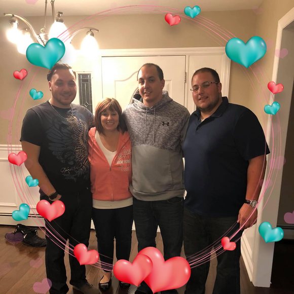 Profile Picture of Elsie Eden morolla (@eam6570) on Poshmark