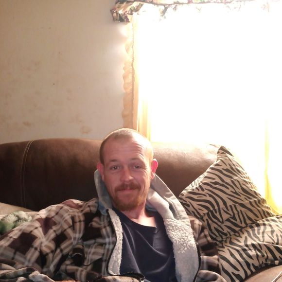 Profile Picture of Kevin Moss (@kevinmoss274) on Poshmark