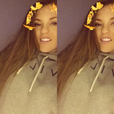 Profile Picture of Robyn:) (@robyn_craven2) on Twitter