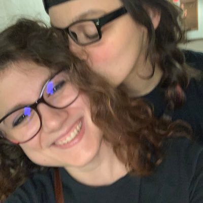 Profile Picture of Amy (@MoscatoAmy) on Twitter