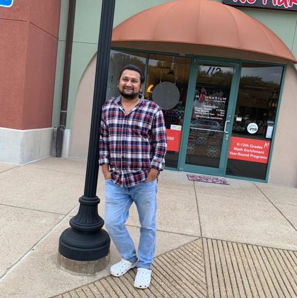 Profile Picture of Umair Shaikh (@umaiir) on Poshmark